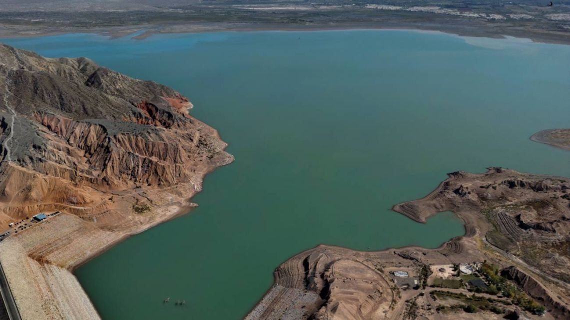 La provincia argentina sin agua pero repleta de glaciares que mide el costo de la minería