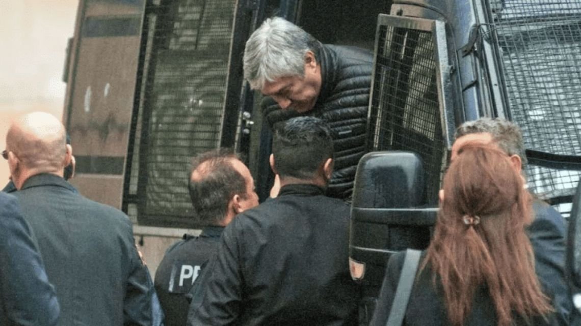 Luego de su internación de urgencia, Lázaro Báez volvió a su celda y recibió al juez Costabel