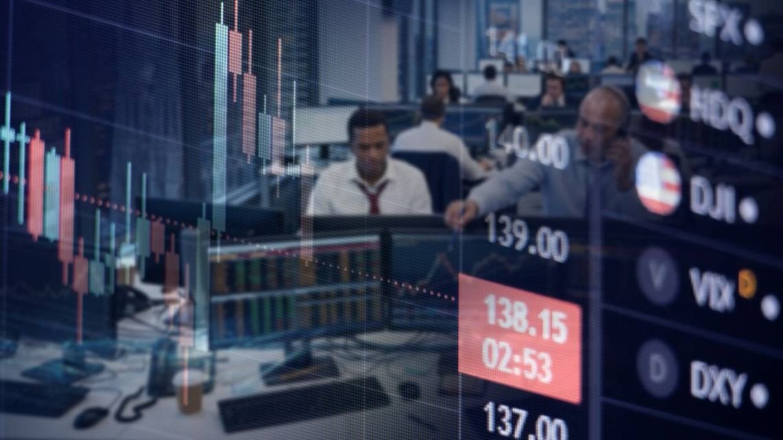 Mercados celebran el alivio global: suben acciones argentinas, cae el riesgo país y Wall Street se dispara