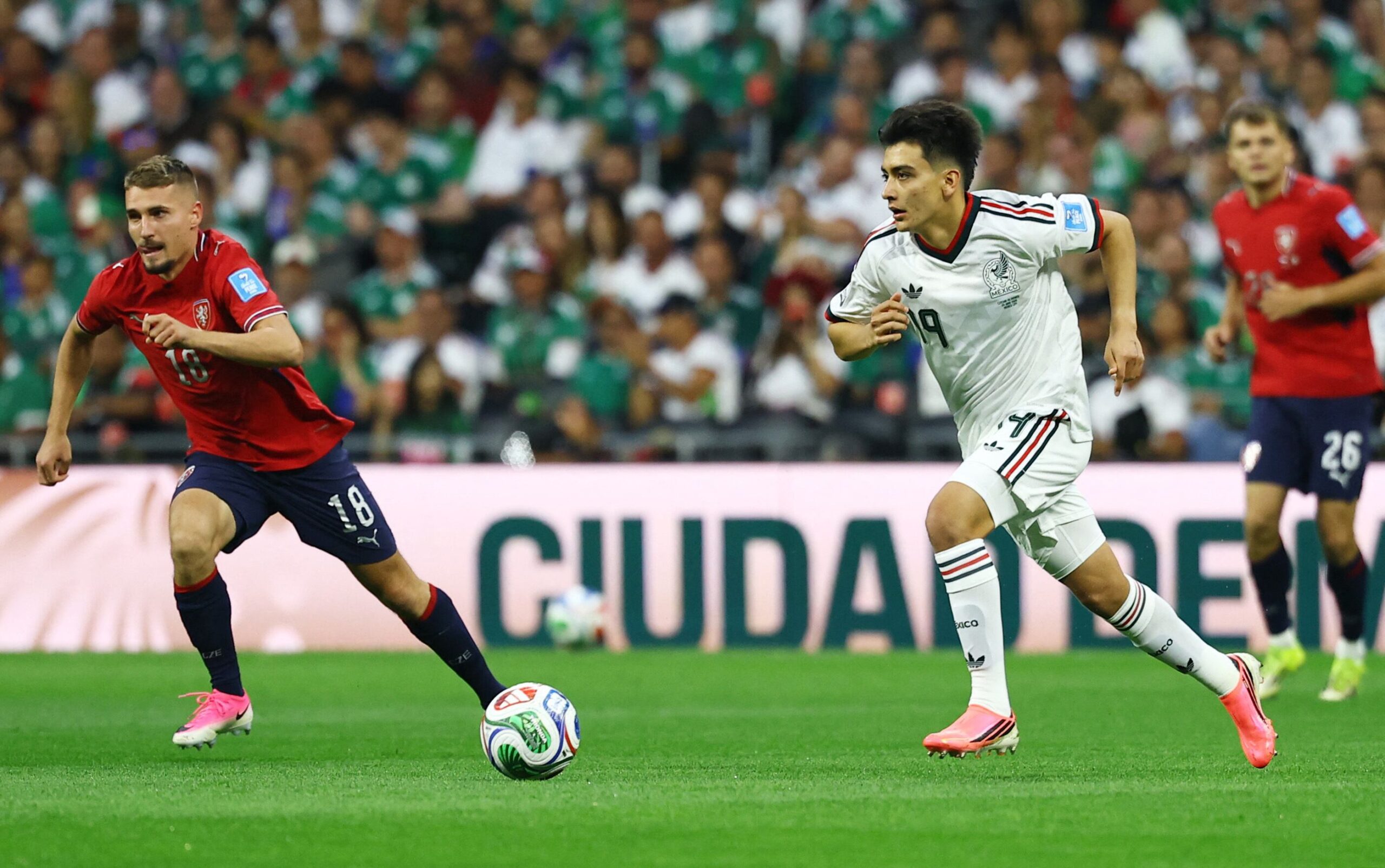 México - Chequia en vivo, el partido del Grupo A del Mundial 2026 | El Tri intenta encontrar huecos frente al duro equipo eslavo
