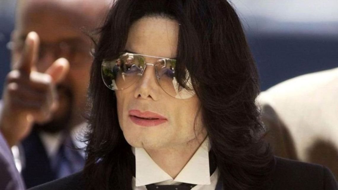 Netflix revive el caso de Michael Jackson en una nueva docuserie sobre su juicio: qué muestra