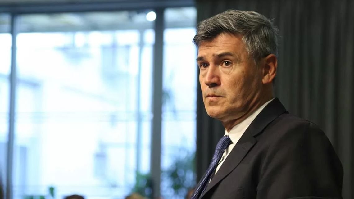 Passerini impulsó narcotest y control de antecedentes penales para todos los municipales