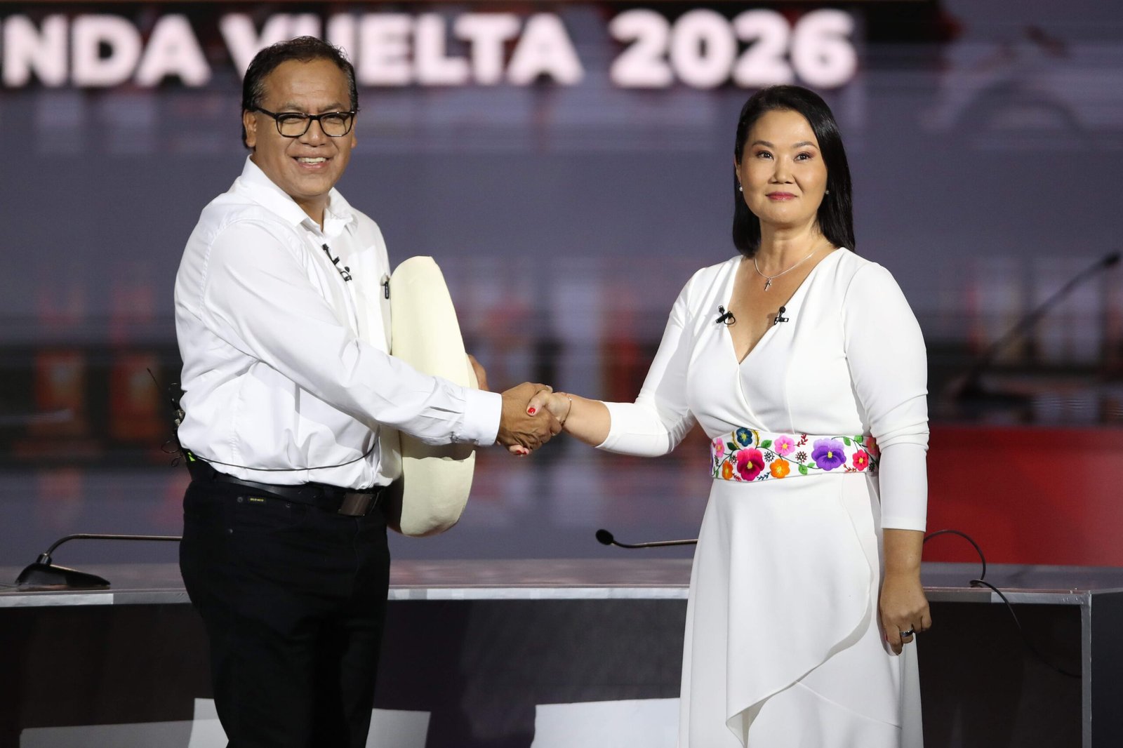 Perú entre fantasmas del pasado: así fue el debate presidencial entre Keiko Fujimori y Roberto Sánchez