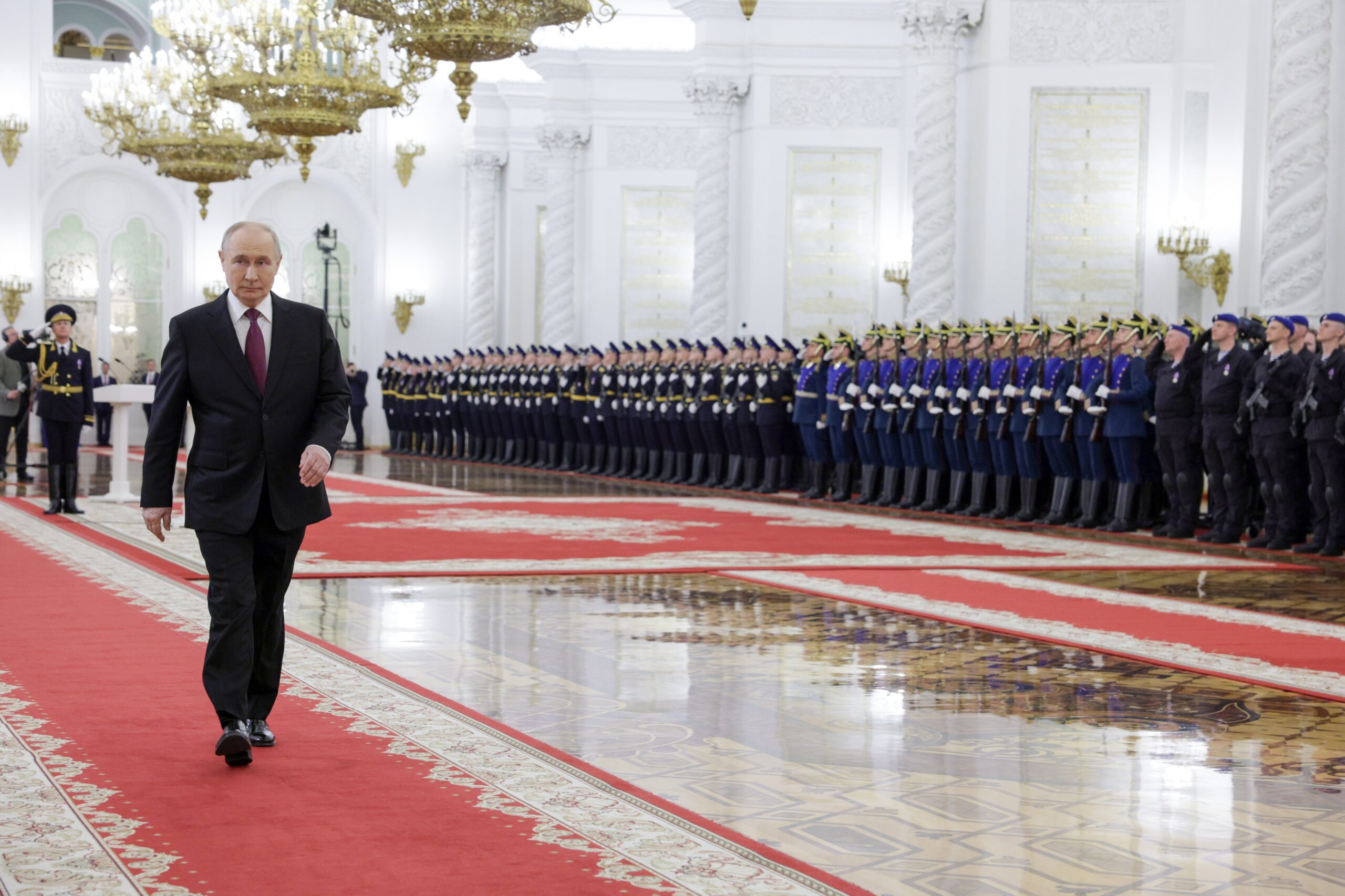 Rusia se enfrenta a su mayor crisis de combustible por la ofensiva de Ucrania contra las refinerías