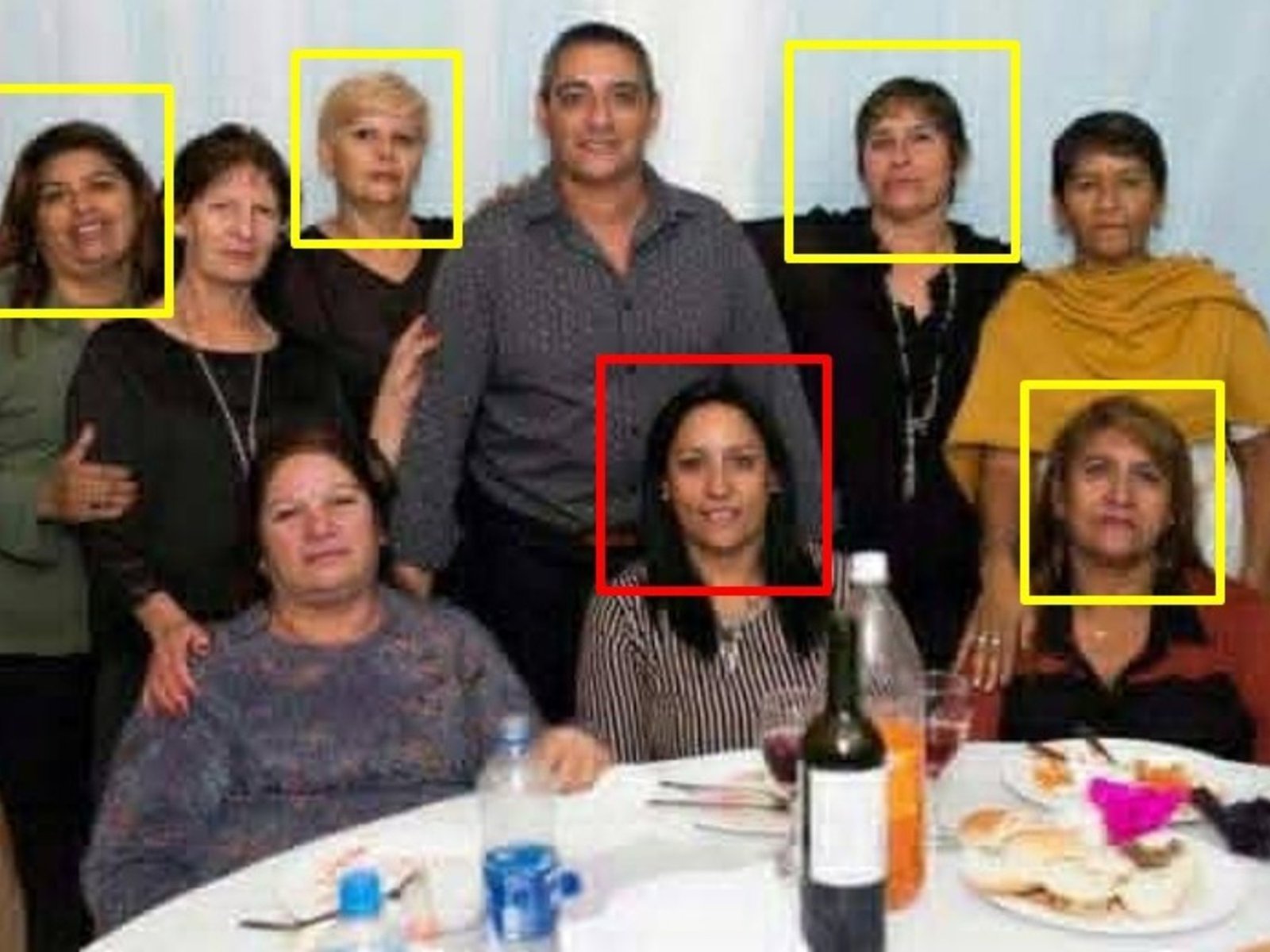 Siguieron de largo en un cruce de rutas en La Pampa y cayeron a una laguna: murieron cuatro hermanas