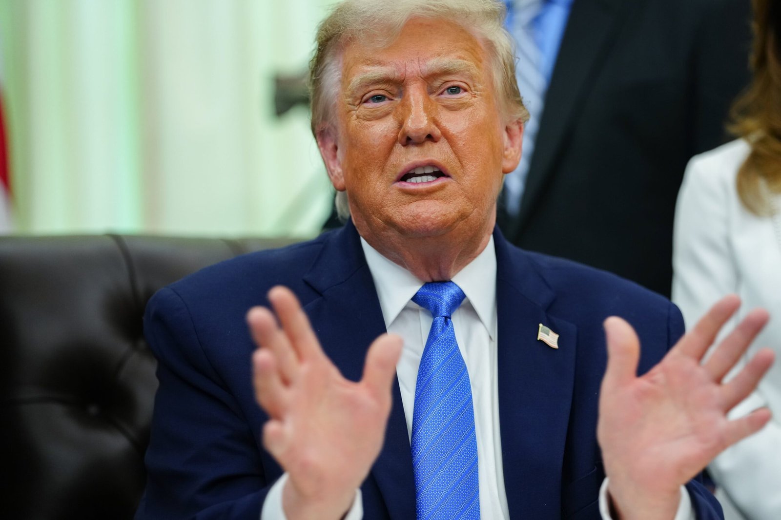 Trump agita el fantasma del fraude con acusaciones infundadas contra las elecciones de California