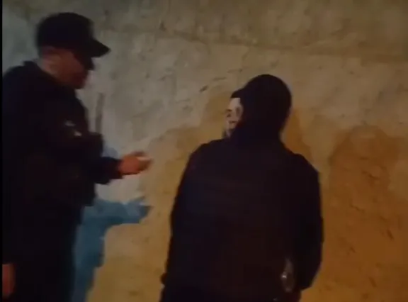 Un hombre violó una perimetral y cayó preso tras un violento forcejeo en el que familiares atacaron a la Policía