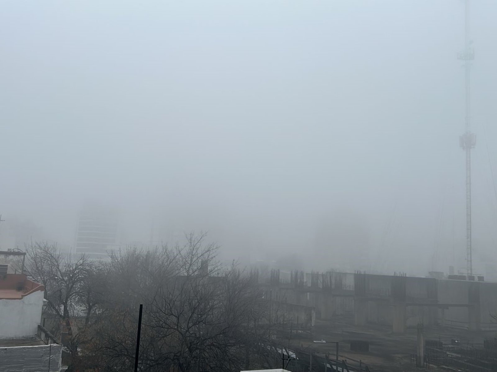 demoras en los vuelos y visibilidad reducida en la Ciudad