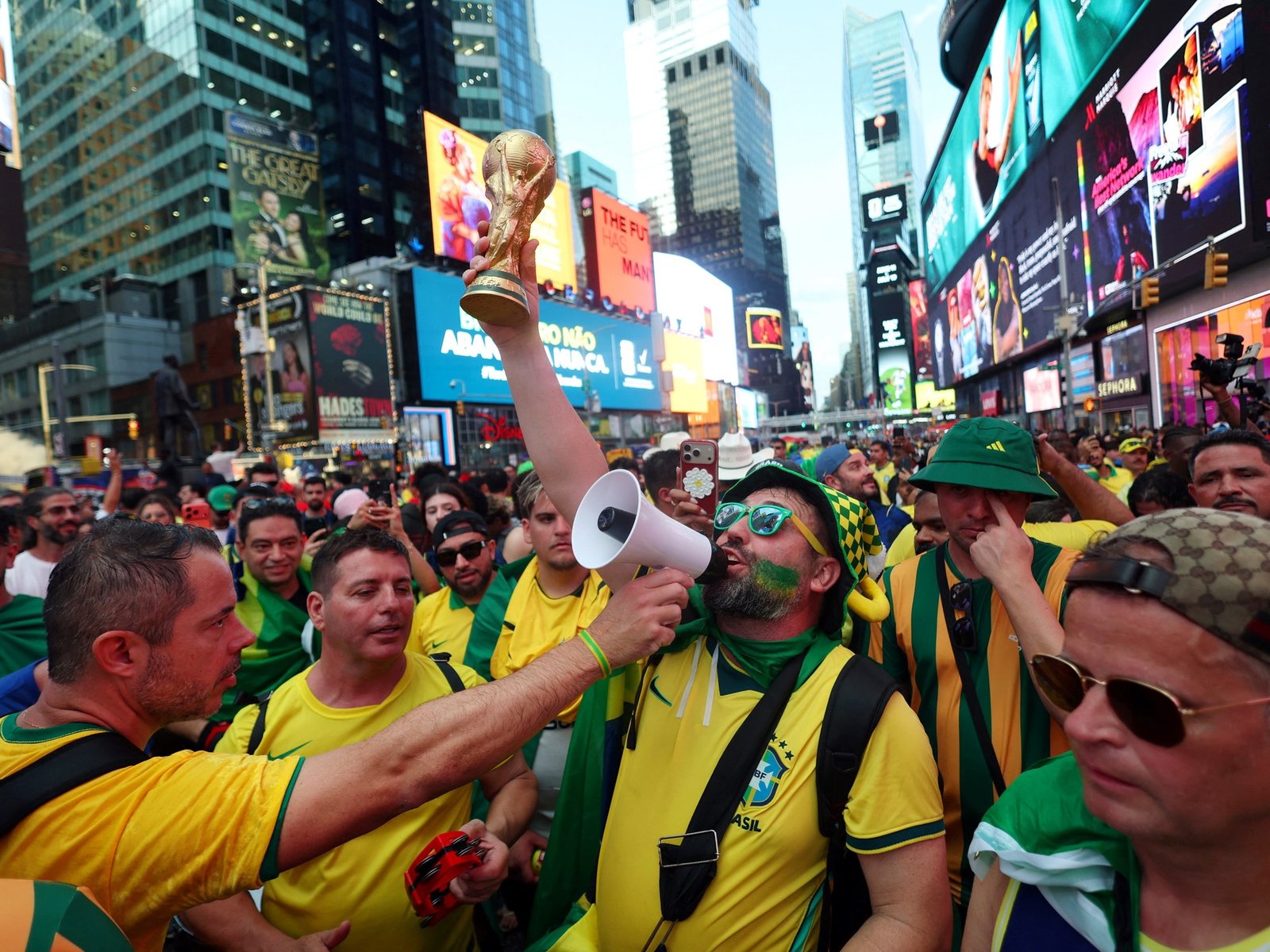 el debut de Brasil, los partidos de los grupos B, C y D y las últimas noticias de este sábado 13 de junio