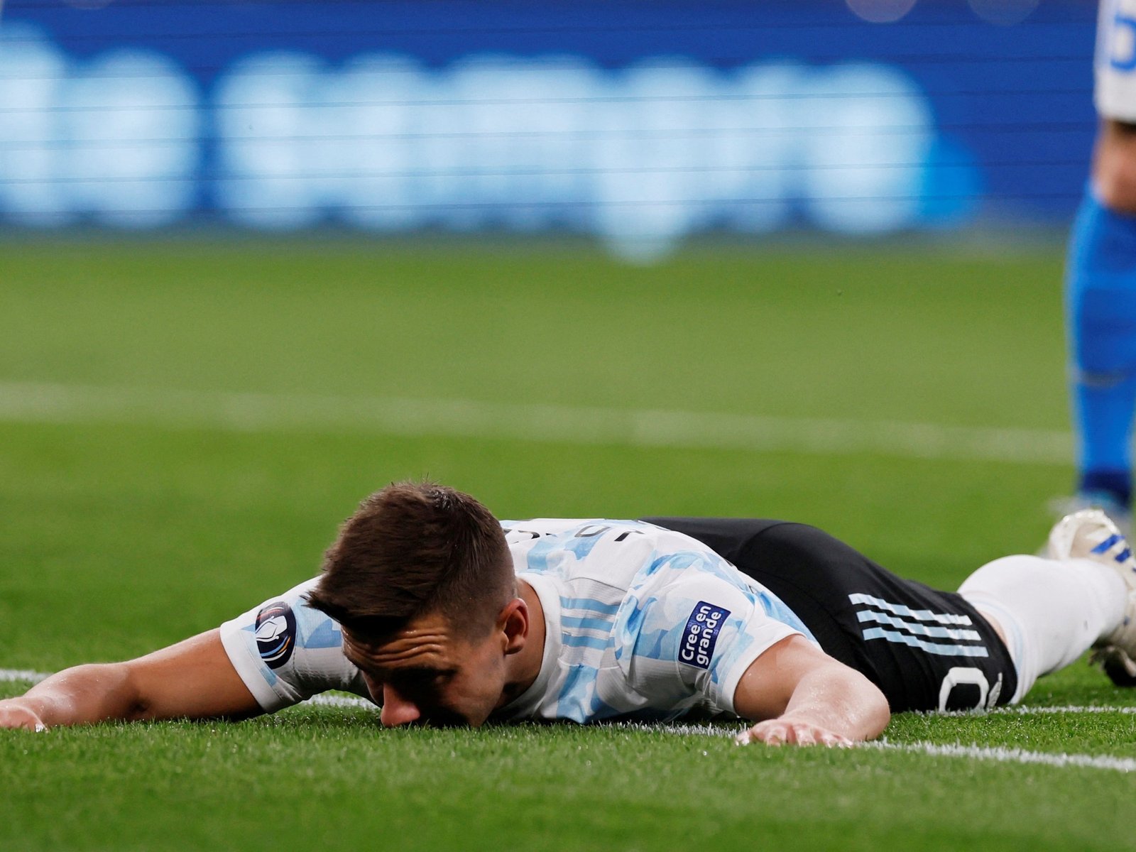 la lista de 15 futbolistas argentinos que se lo perdieron por una lesión
