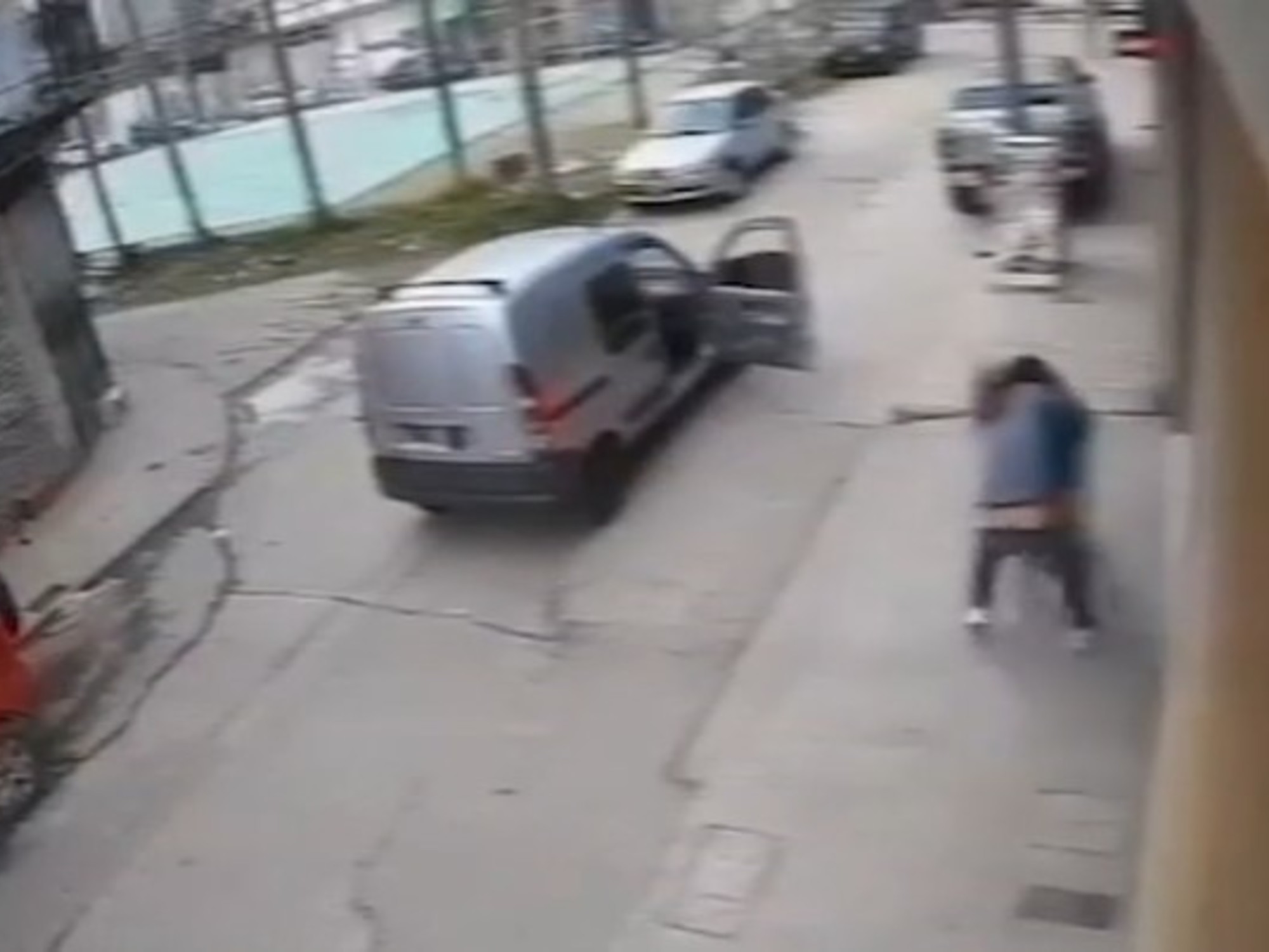 su resistencia la puso a salvo