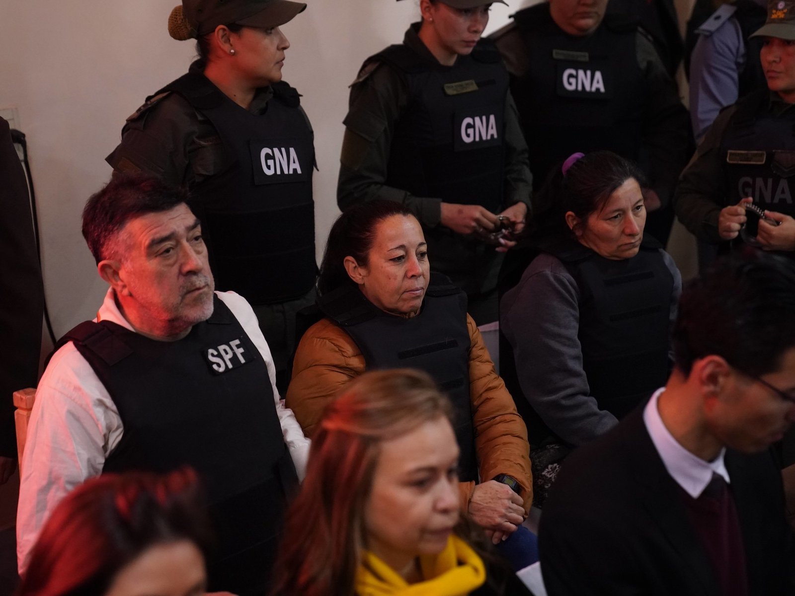 un imputado pegó el faltazo a la primera audiencia y hubo nuevos cruces entre la Fiscalía y el Tribunal