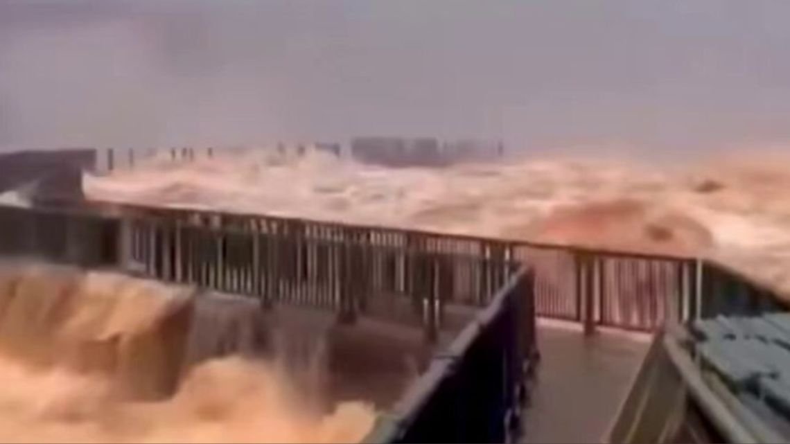 Alerta amarilla en las Cataratas del Iguazú: sensores hídricos indican que el río superará los “límites seguros”