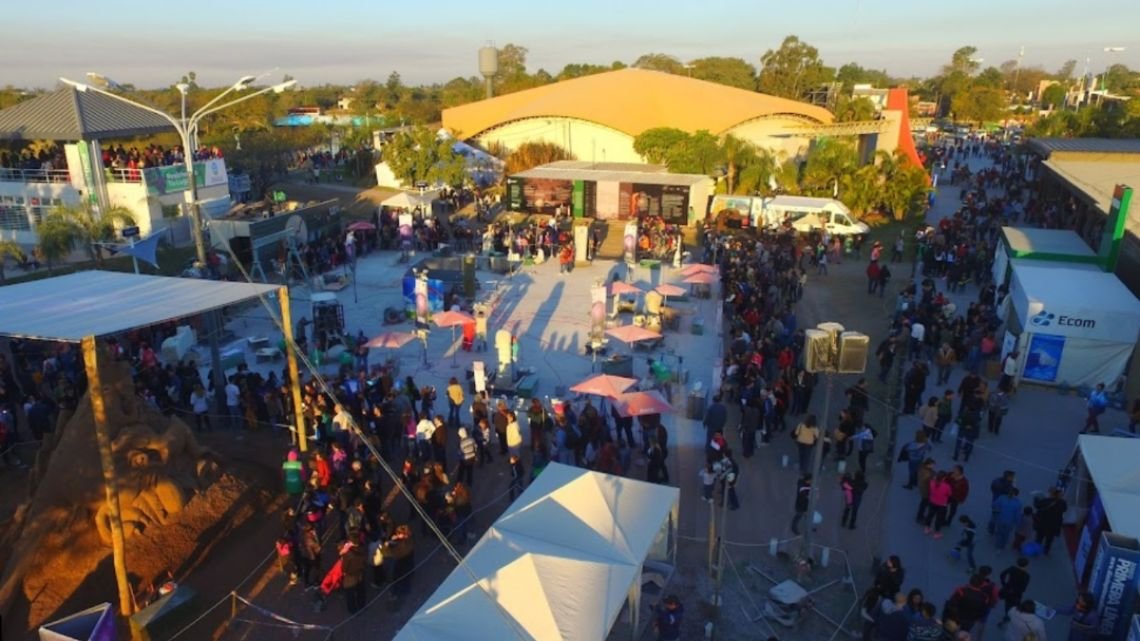 Bienal 2026: Abel Pintos, Los Totora y el Chango Spasiuk entre los shows gratuitos