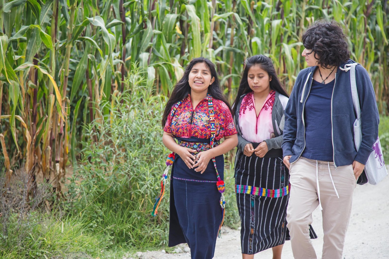 Margarita Morales con la Asociación de Guatemala ASOMUJERDI.