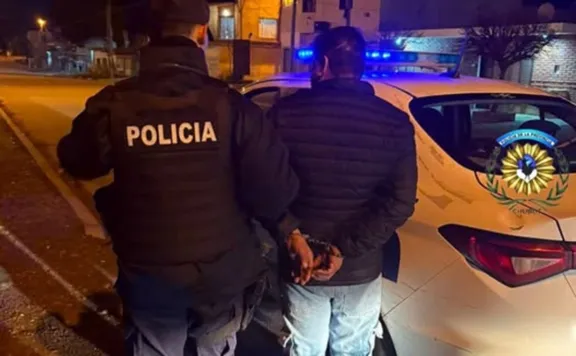 Detienen a un hombre tras una pelea con arma blanca en un bar de Trelew