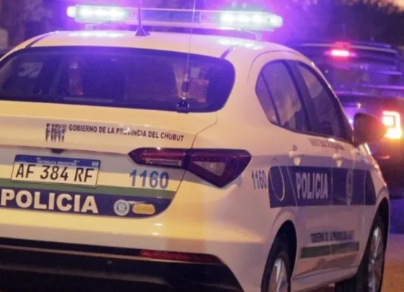 Detuvieron a un hombre tras intentar robar un vehículo en El Maitén
