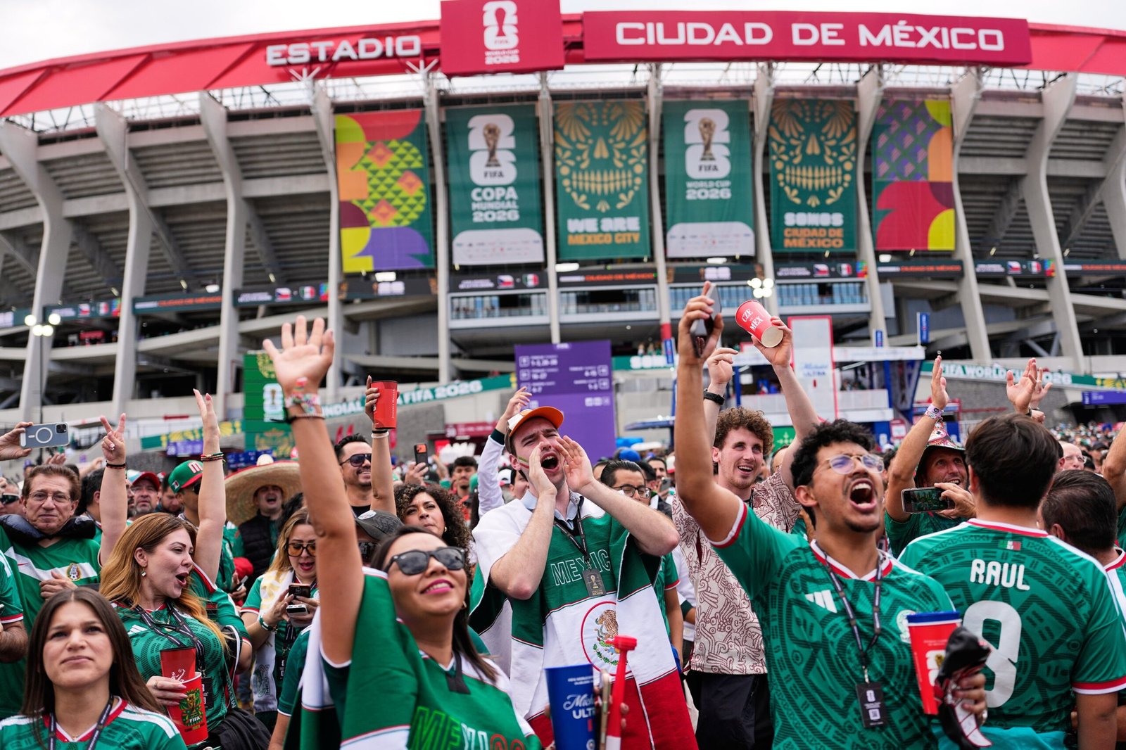 El México-Inglaterra cambia de hora por las condiciones climáticas