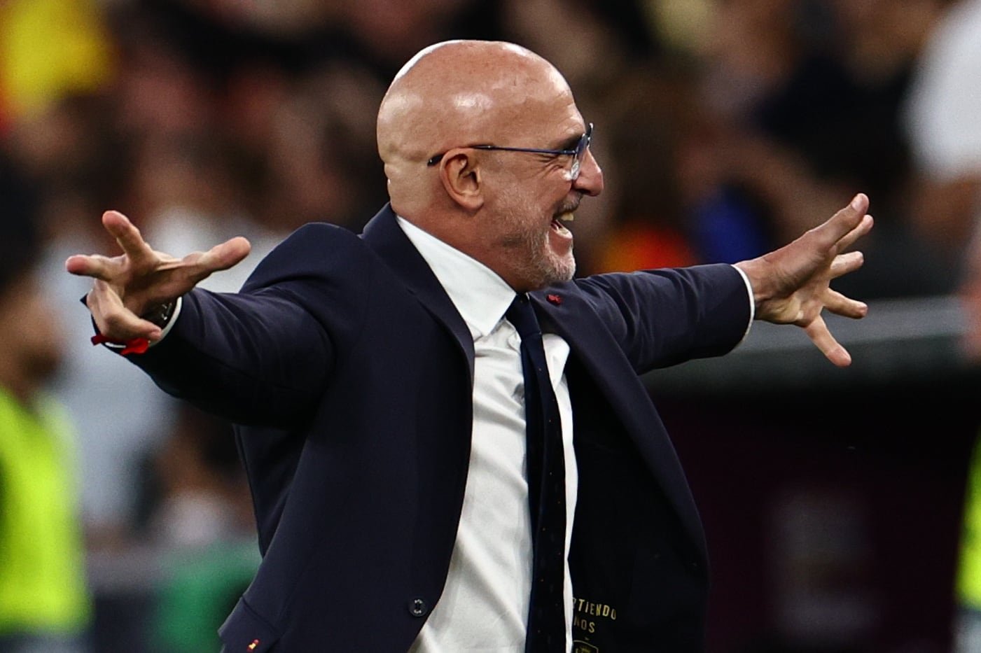 Luis de la Fuente celebra el segundo gol de España en la semifinal de la Liga de Naciones de 2025.