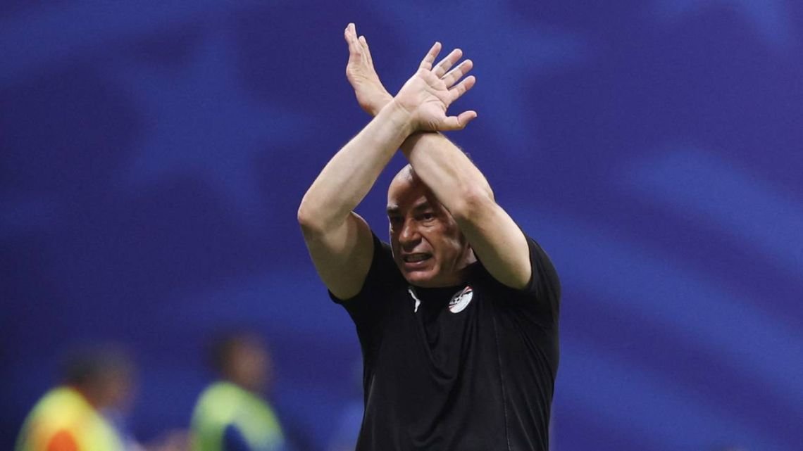 Hossam Hassan rompió el silencio: explicó su polémico gesto ante la Selección Argentina y detalló su cruce con Lionel Messi