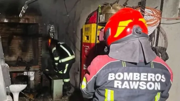 Incendio en el Área 16 de Rawson durante los festejos por la selección