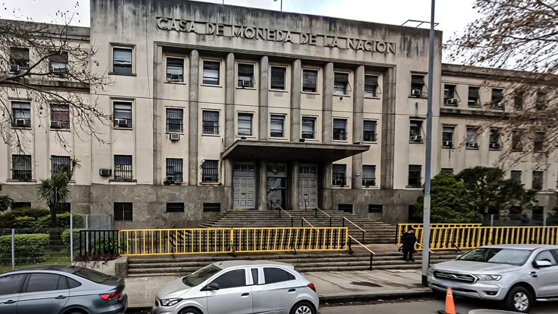 La Casa de la Moneda imprimirá 700 millones de billetes para Nigeria