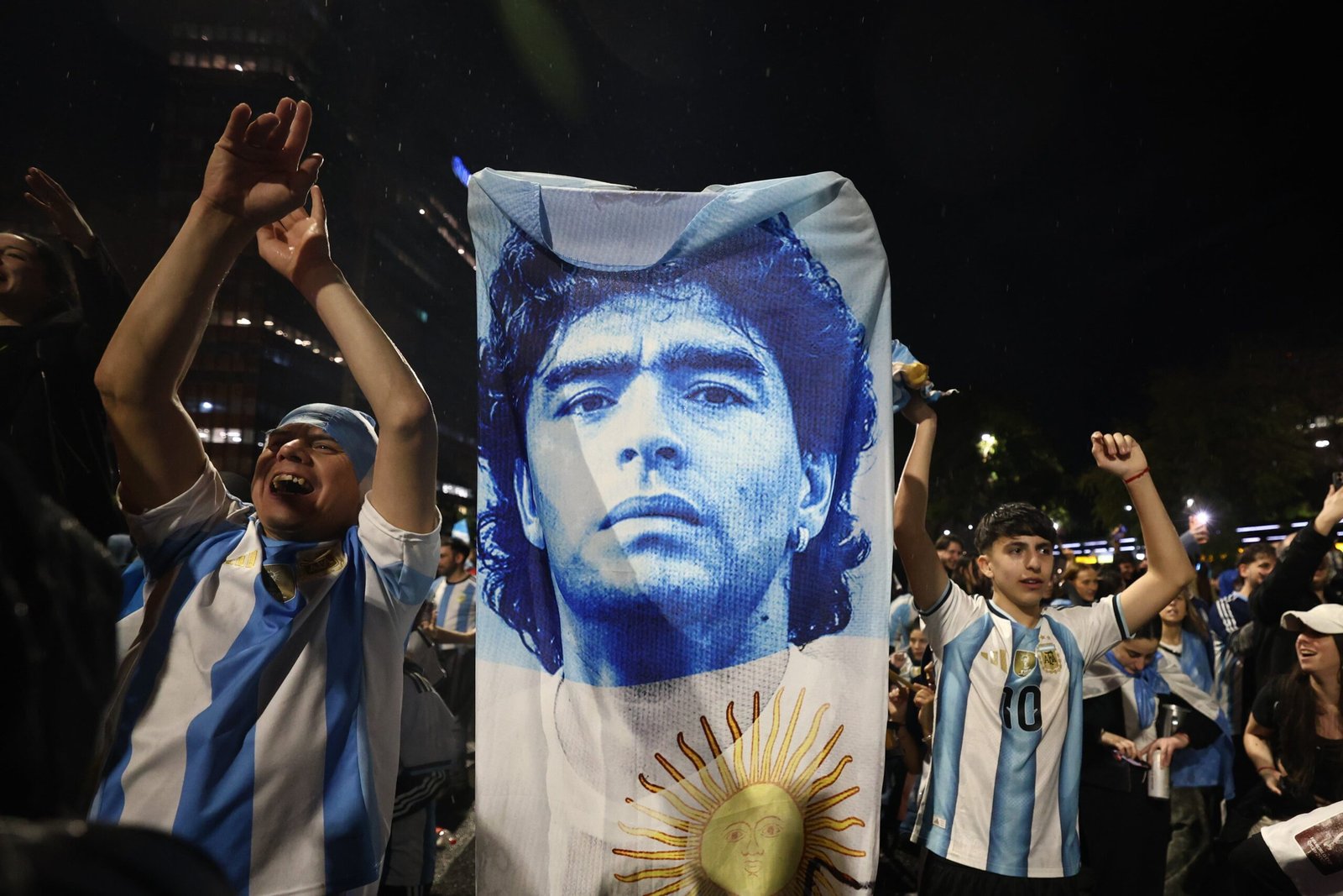 Los argentinos esperan la final con admiración y agradecimiento a sus jugadores: “¿Qué más podemos pedirles?"
