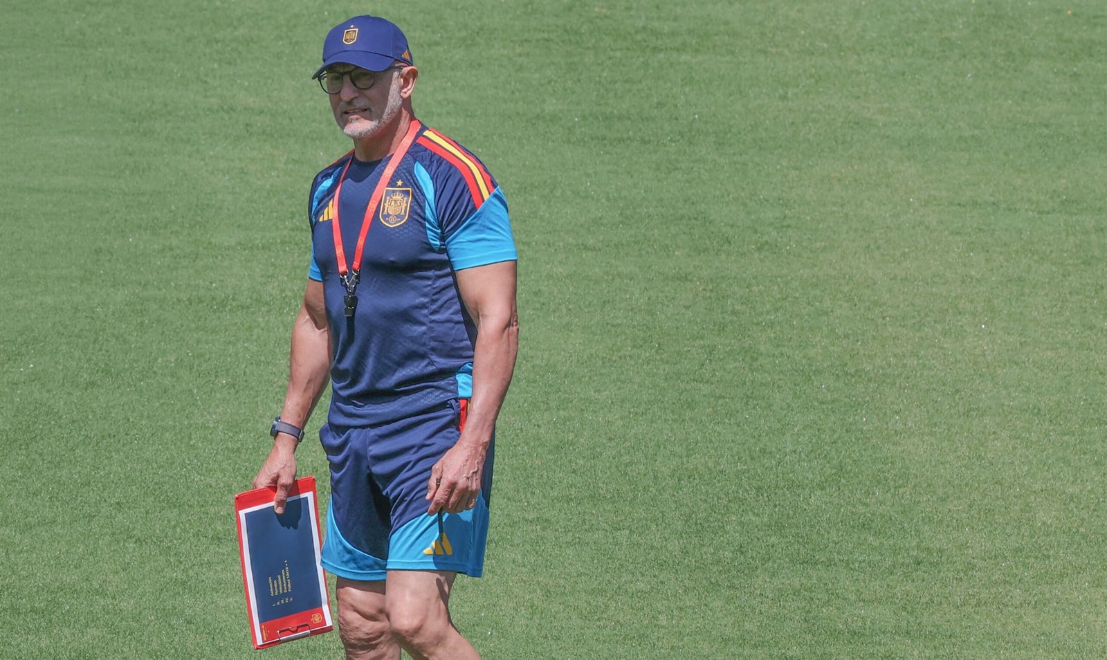 Luis de la Fuente, en el entrenamiento de España este jueves en Los Ángeles.