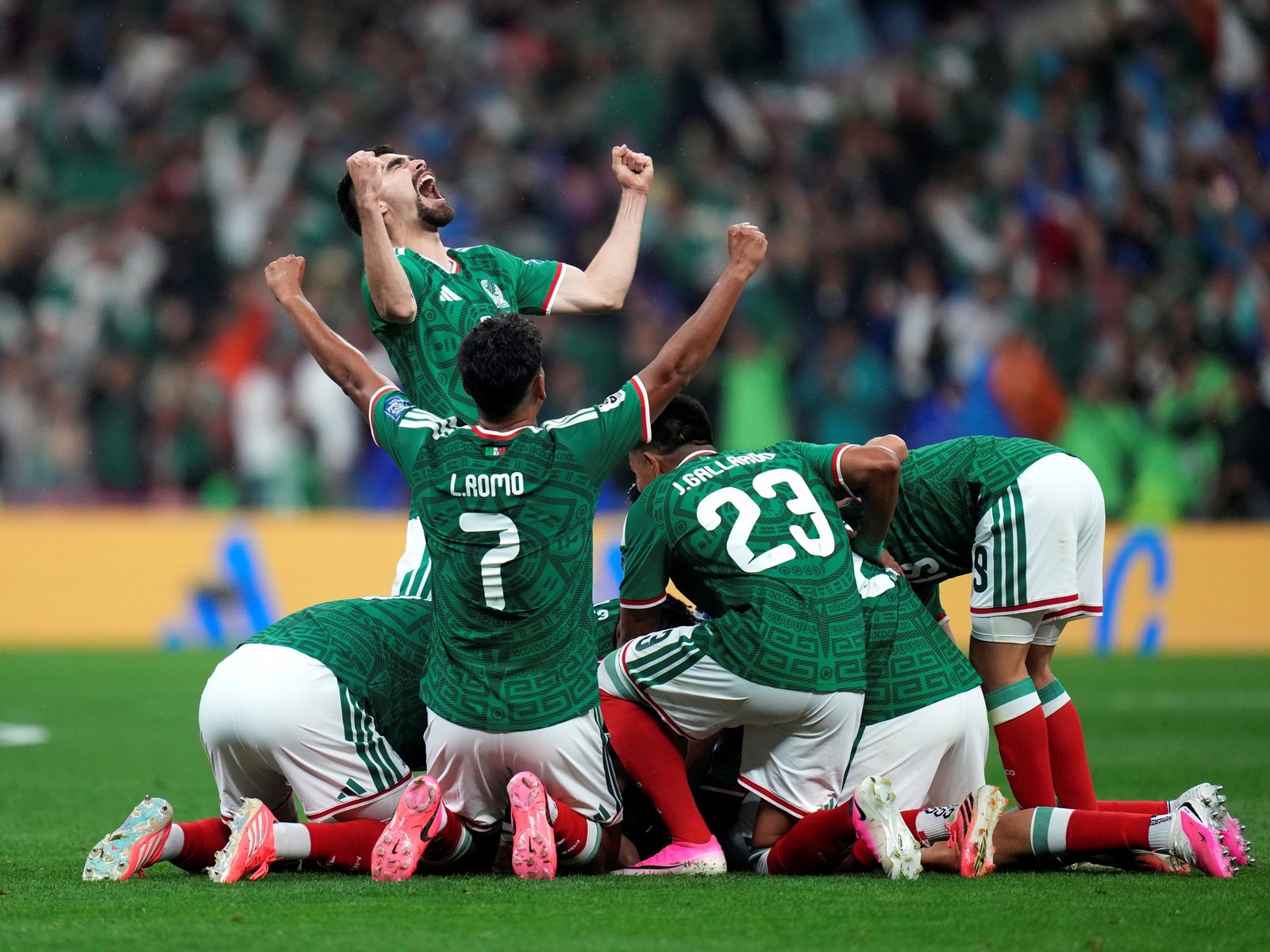 México jugó un partido perfecto ante Ecuador, festejó con su gente y quiere seguir haciendo historia en el Mundial
