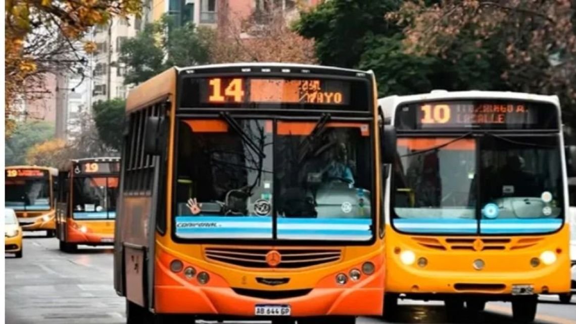 «Parece que nos toman el pelo»: fuertes críticas tras el aumento del boleto en Córdoba