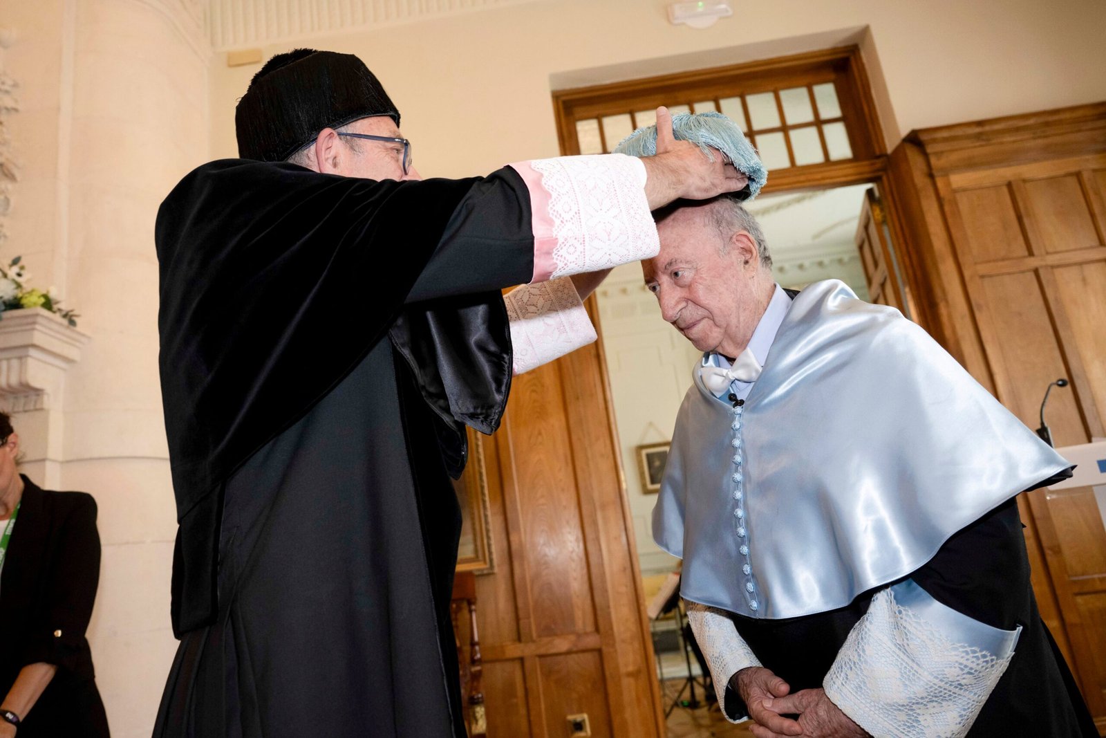 Peridis investido doctor ‘honoris causa’ en Santander: “Nada mejor que la cultura para dar una buena noticia”