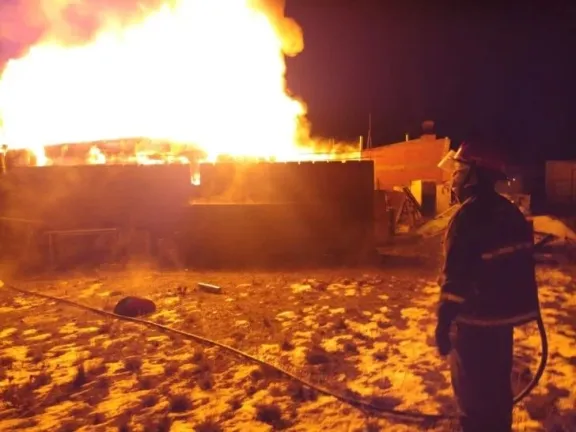 Río Gallegos: un caloventor provocó un incendio y destruyó a una vivienda