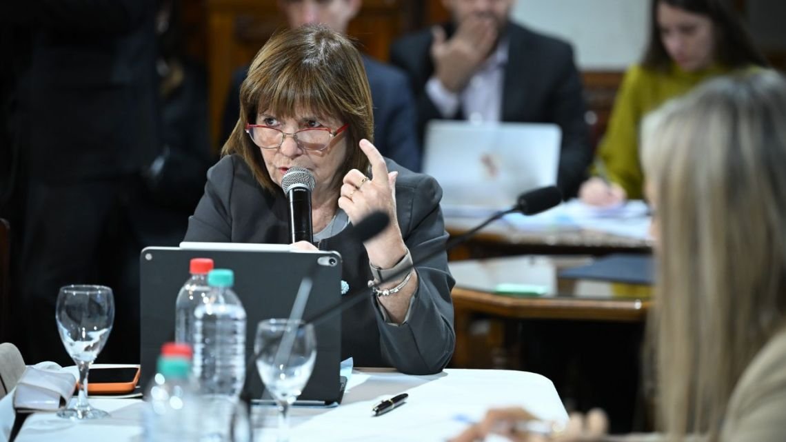 Senado: el oficialismo y la oposición se reúnen para definir si sesionan la semana que vienen y acordar el posible temario a discutir