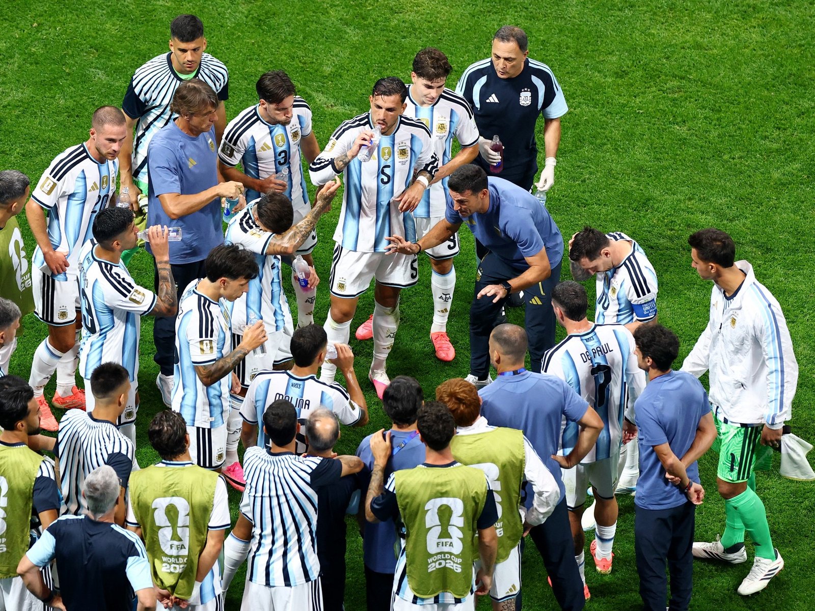 Walter Samuel reveló la arenga de Scaloni en la pausa de hidratación que inició la remontada de Argentina ante Egipto: "Fue increíble"
