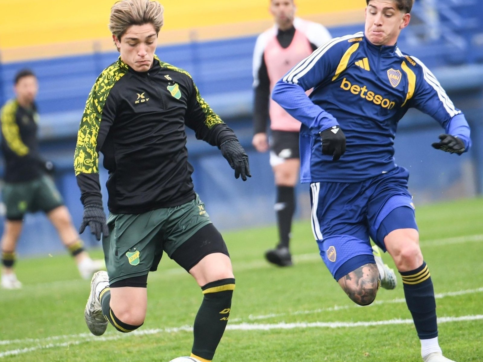 empate, triunfo y estreno de un refuerzo