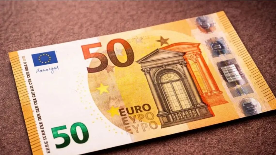 A cuánto cerró el euro blue hoy, 18 de agosto