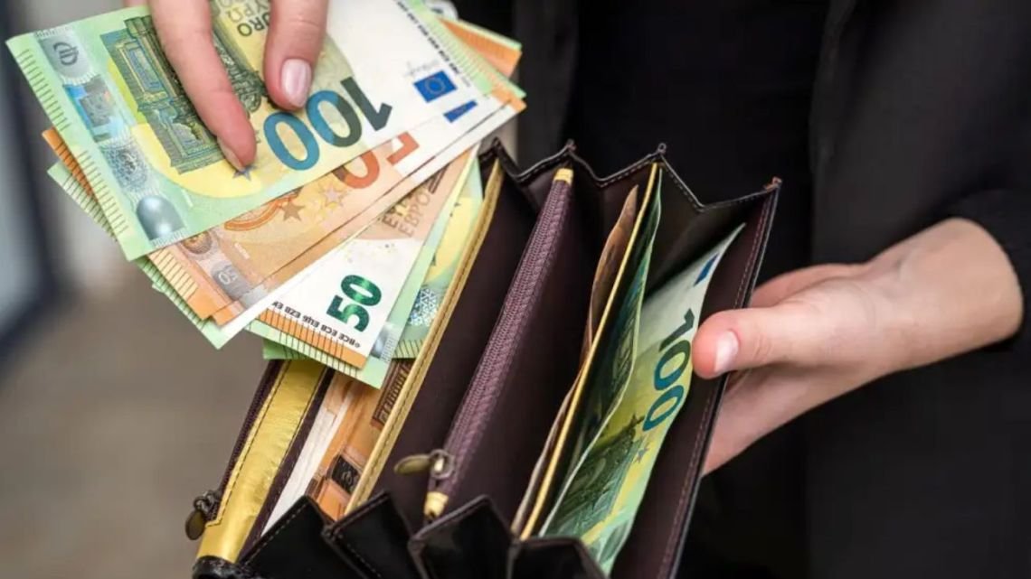A cuánto cotiza el euro blue hoy, miércoles 26 de agosto