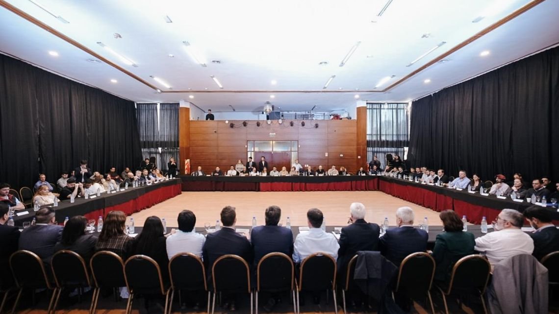 Bornoroni reunió a intendentes en un nuevo encuentro político junto al BICE