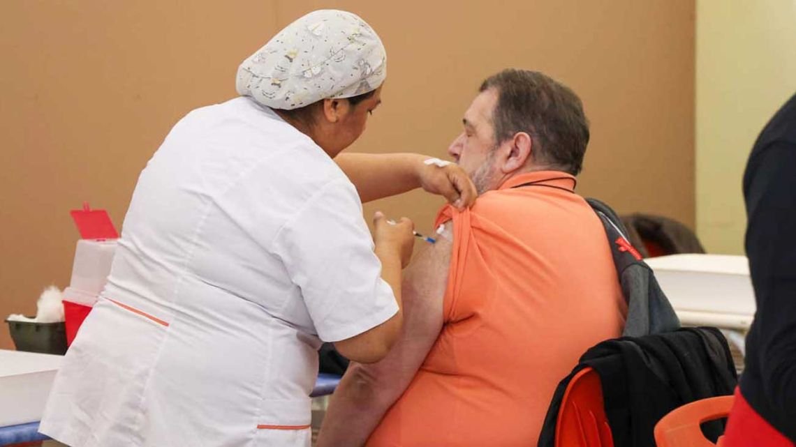 Campaña: ya se vacunaron más de 6 millones de personas contra la gripe