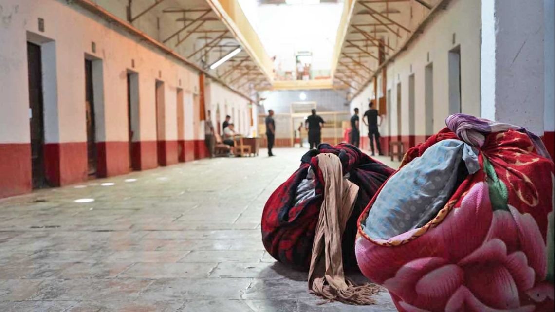 Colapso carcelario: en diez años casi se duplicó la cantidad de presos en la Provincia