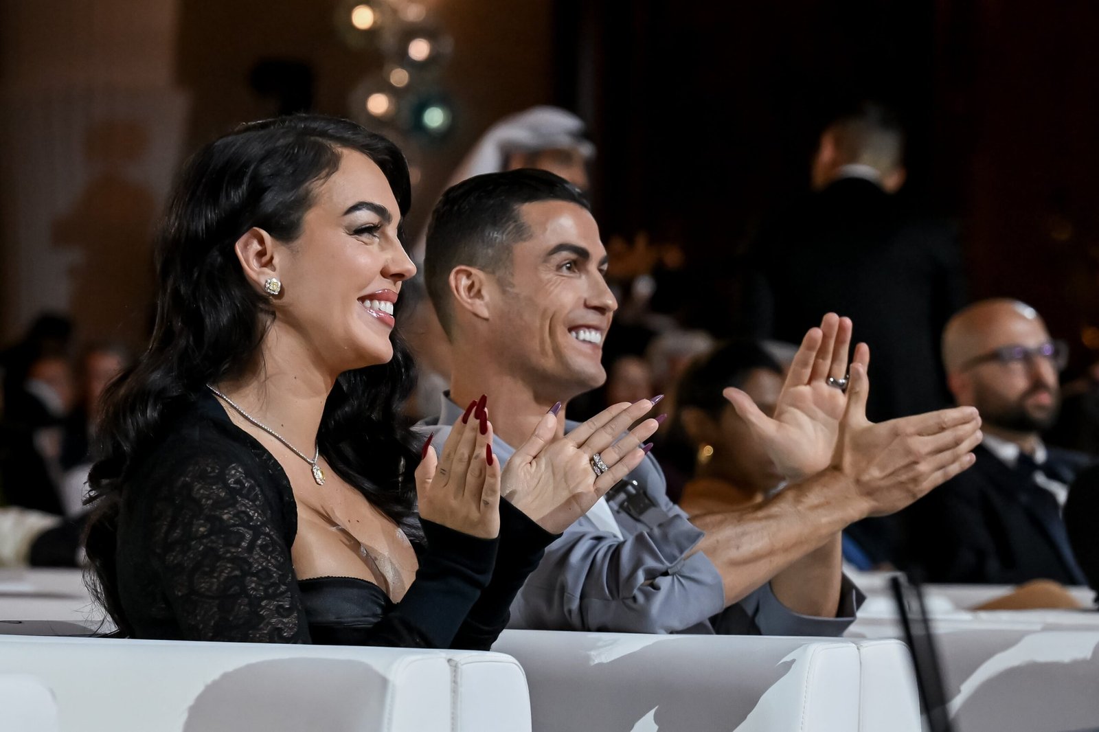 Cristiano Ronaldo y Georgina se casan en una ceremonia íntima acompañados de sus cinco hijos