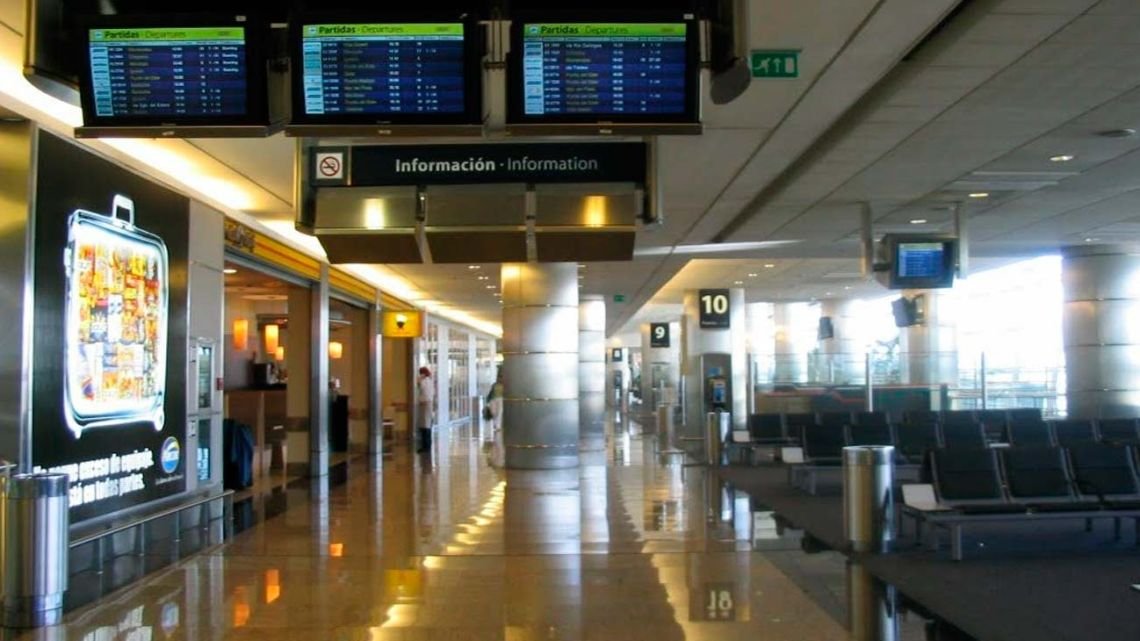 Desalojaron el hall de Aeroparque de Buenos Aires por un bulto sospechoso