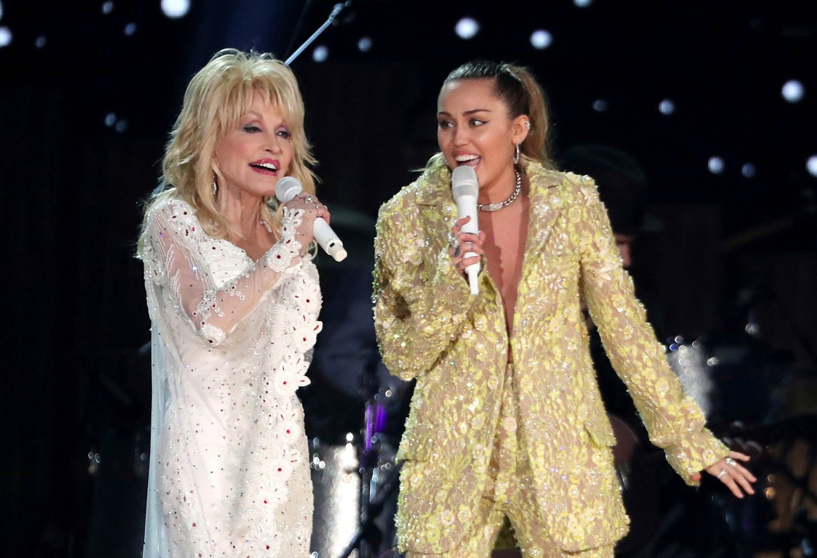 Dolly Parton, fascinante creadora de películas de tres minutos