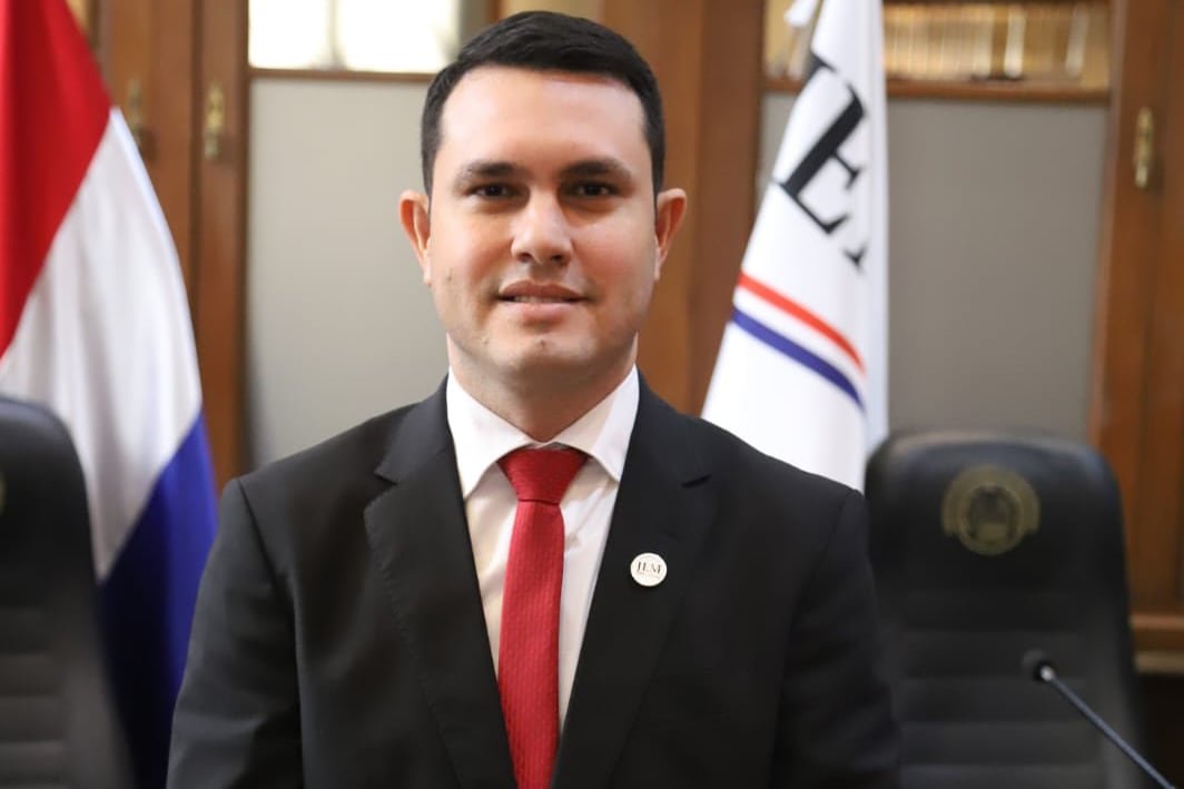 El escándalo político que agita a Paraguay: un presunto falso abogado juzgaba a jueces y fiscales 