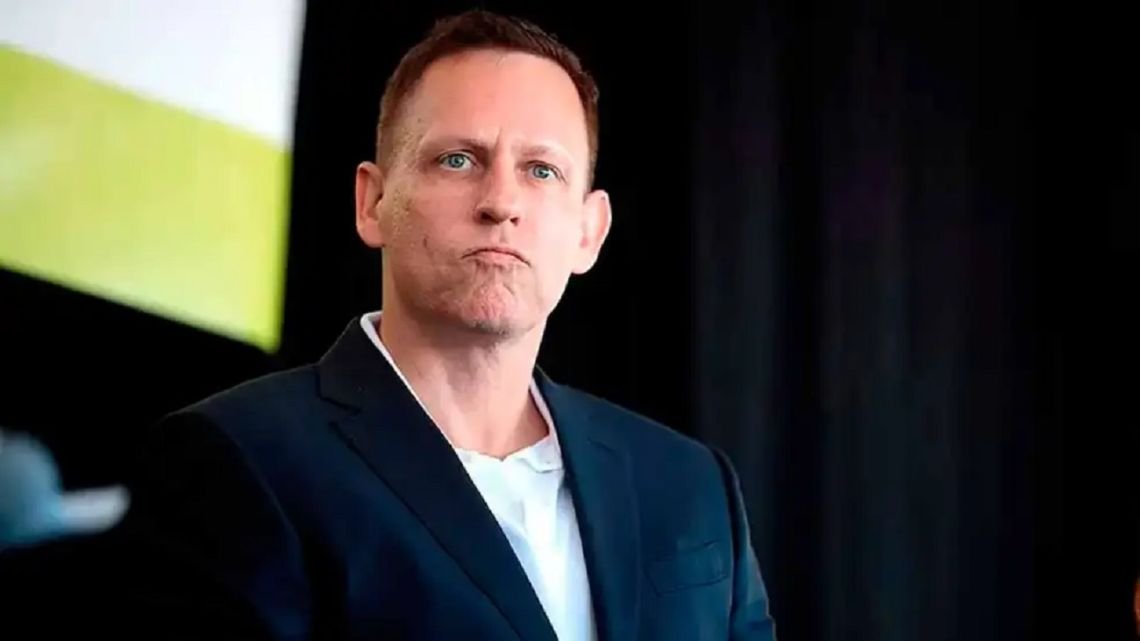 El experimento temerario de Thiel en Argentina: la tapa de NOTICIAS