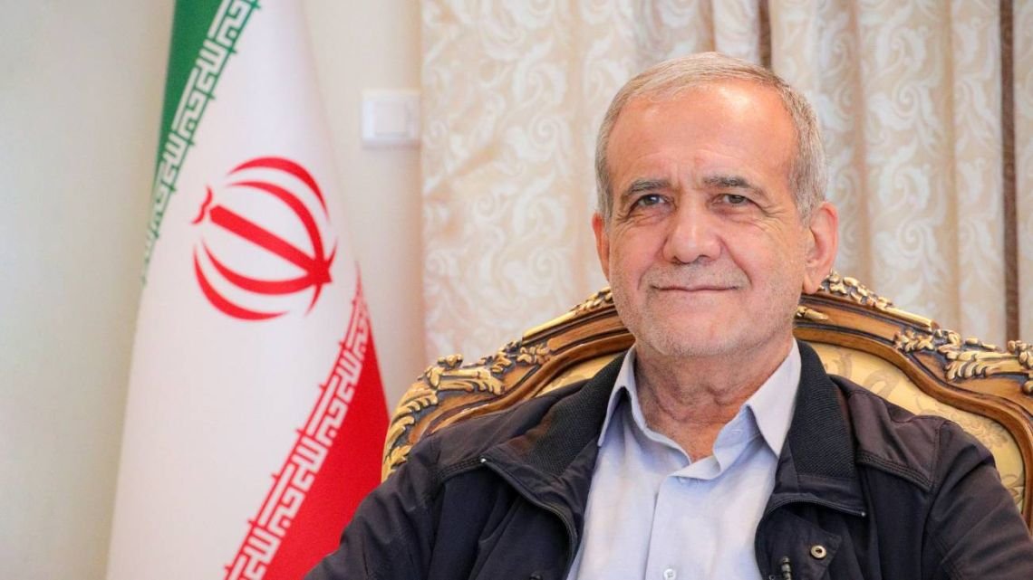 El presidente iraní reconoció que su país atraviesa "numerosas dificultades" por la guerra