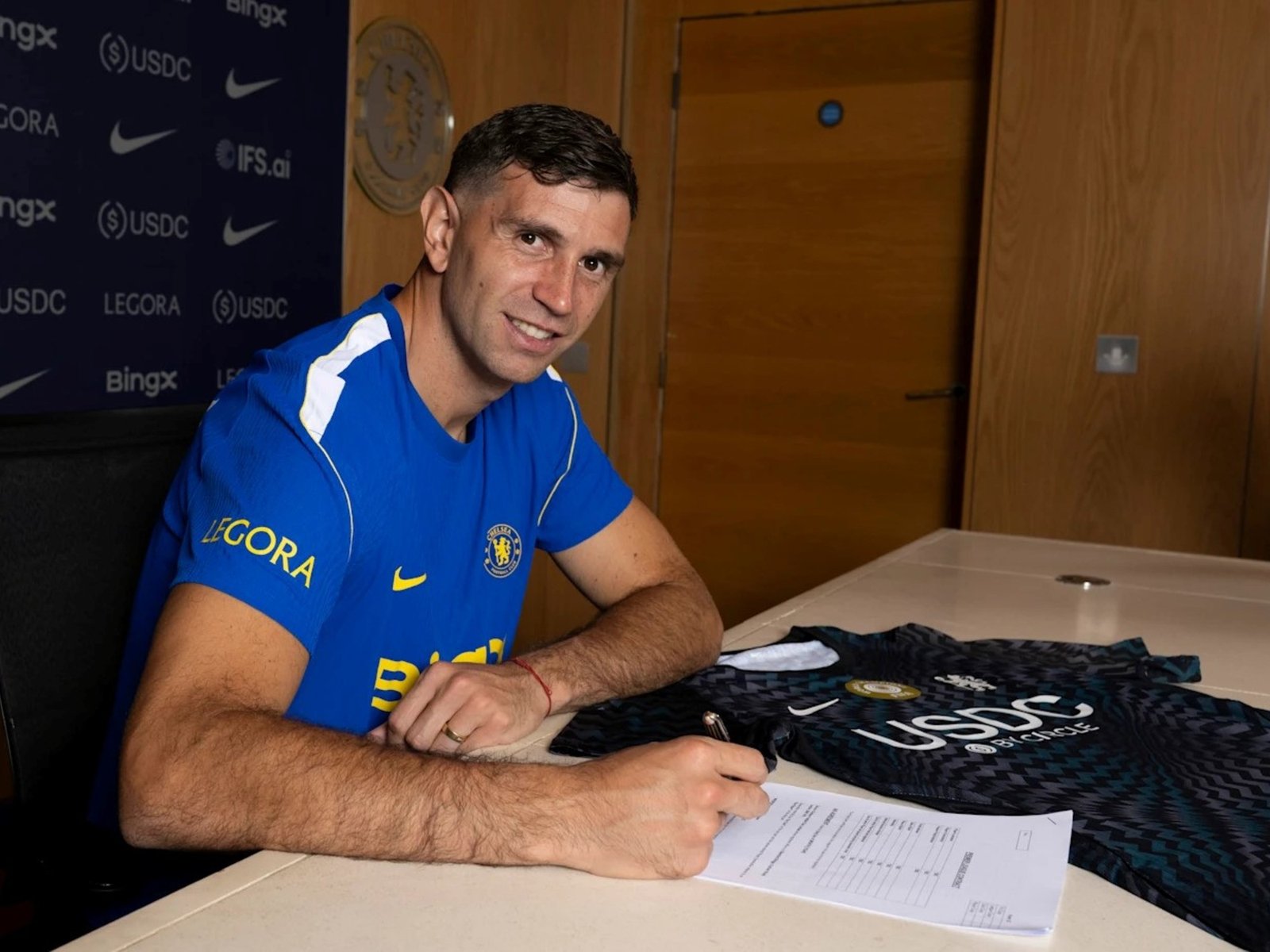 Es oficial: Emiliano Martínez fue anunciado como nuevo refuerzo del Chelsea :: Olé