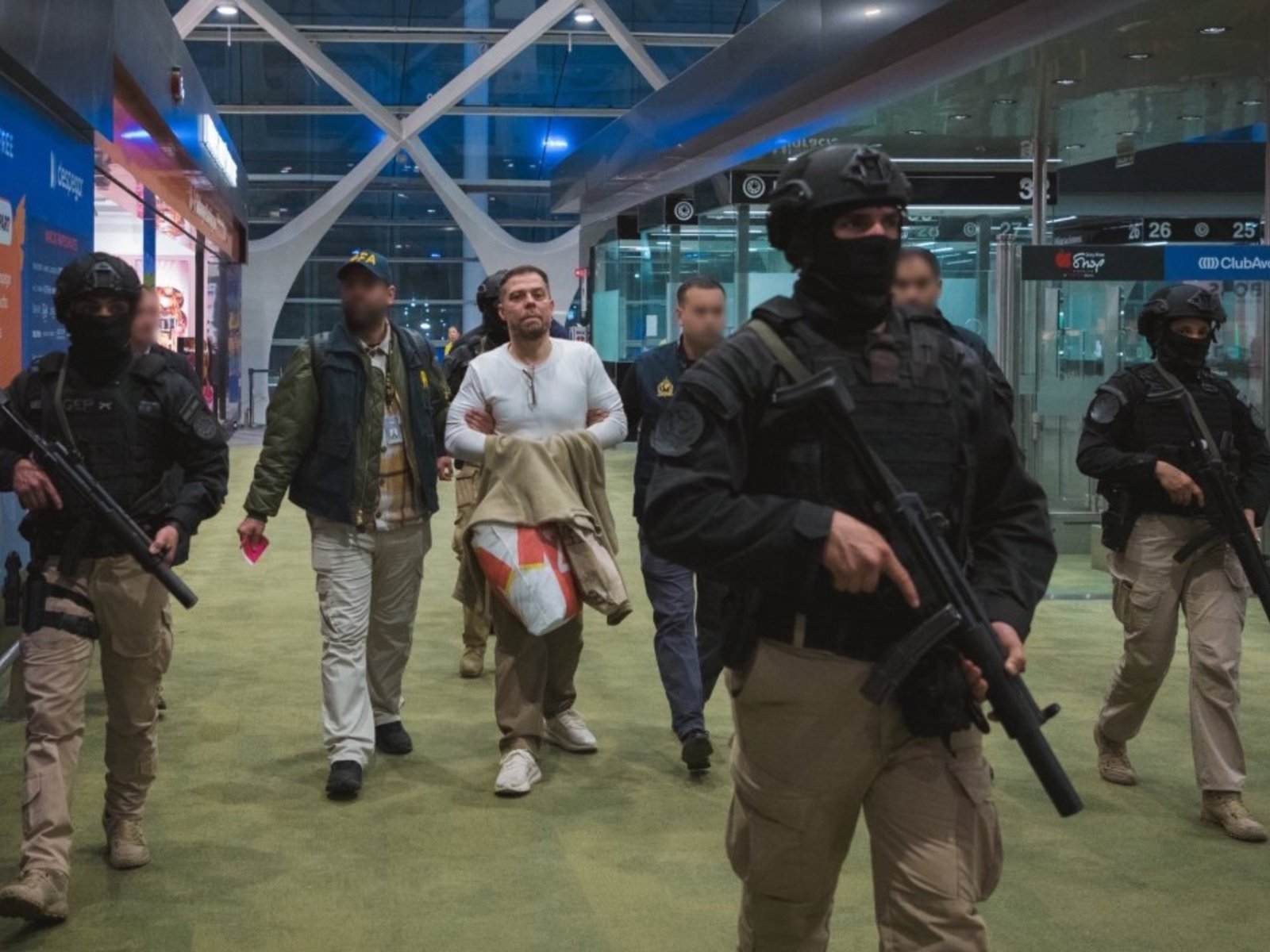 Extraditan a Turquía a Serkan Kurtulus, un mafioso condenado a prisión perpetua que estaba preso en Argentina