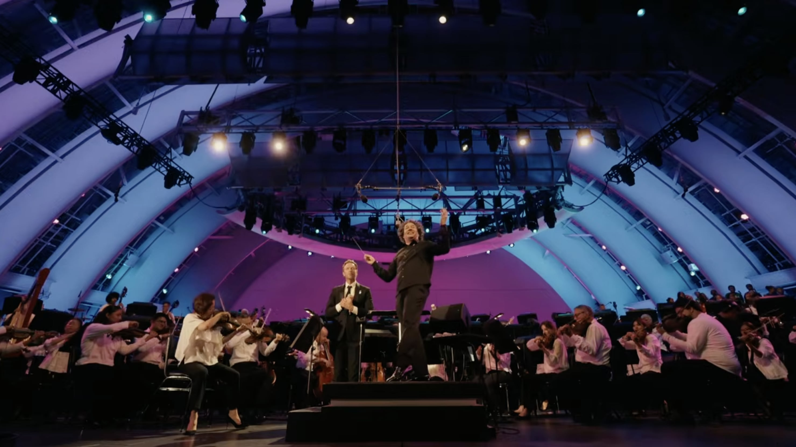 Gustavo Dudamel se despide de la Filarmónica de Los Ángeles con un concierto por Venezuela