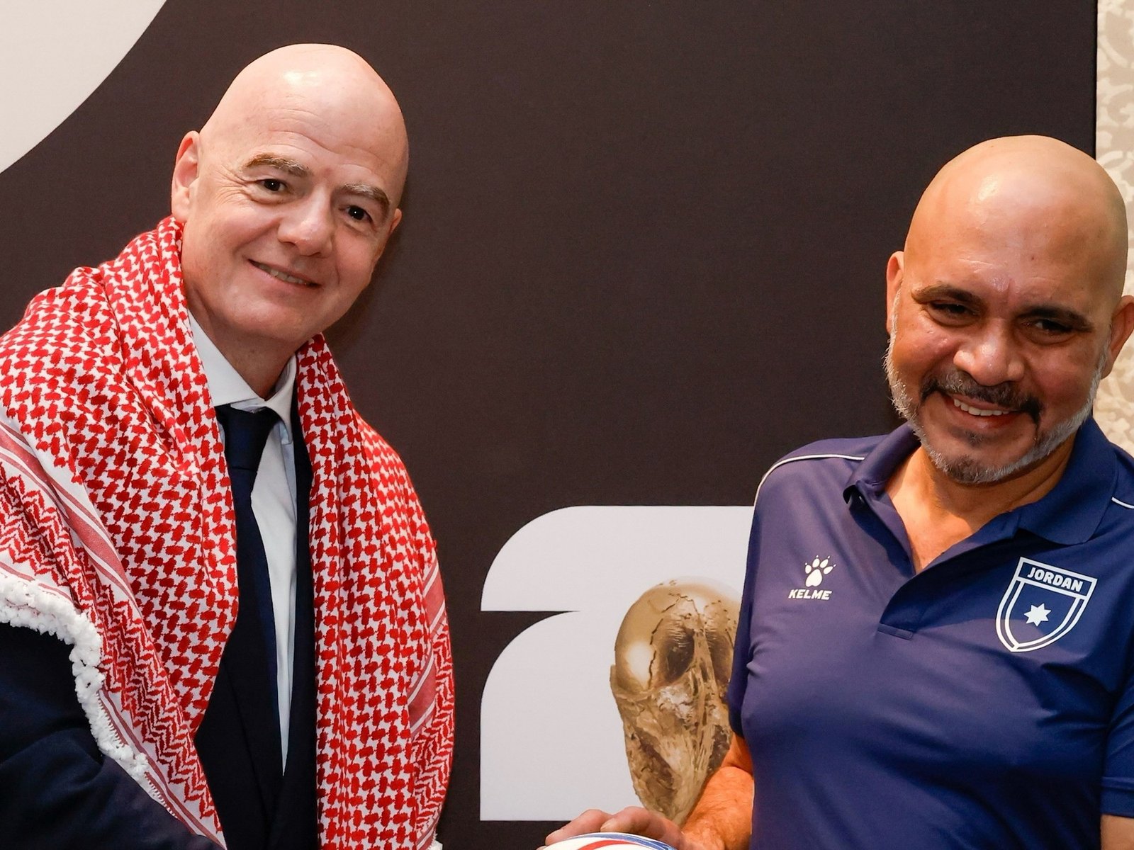 Jordania lo acusa de "chantaje" durante el Mundial, y no apoyará su reelección en la FIFA